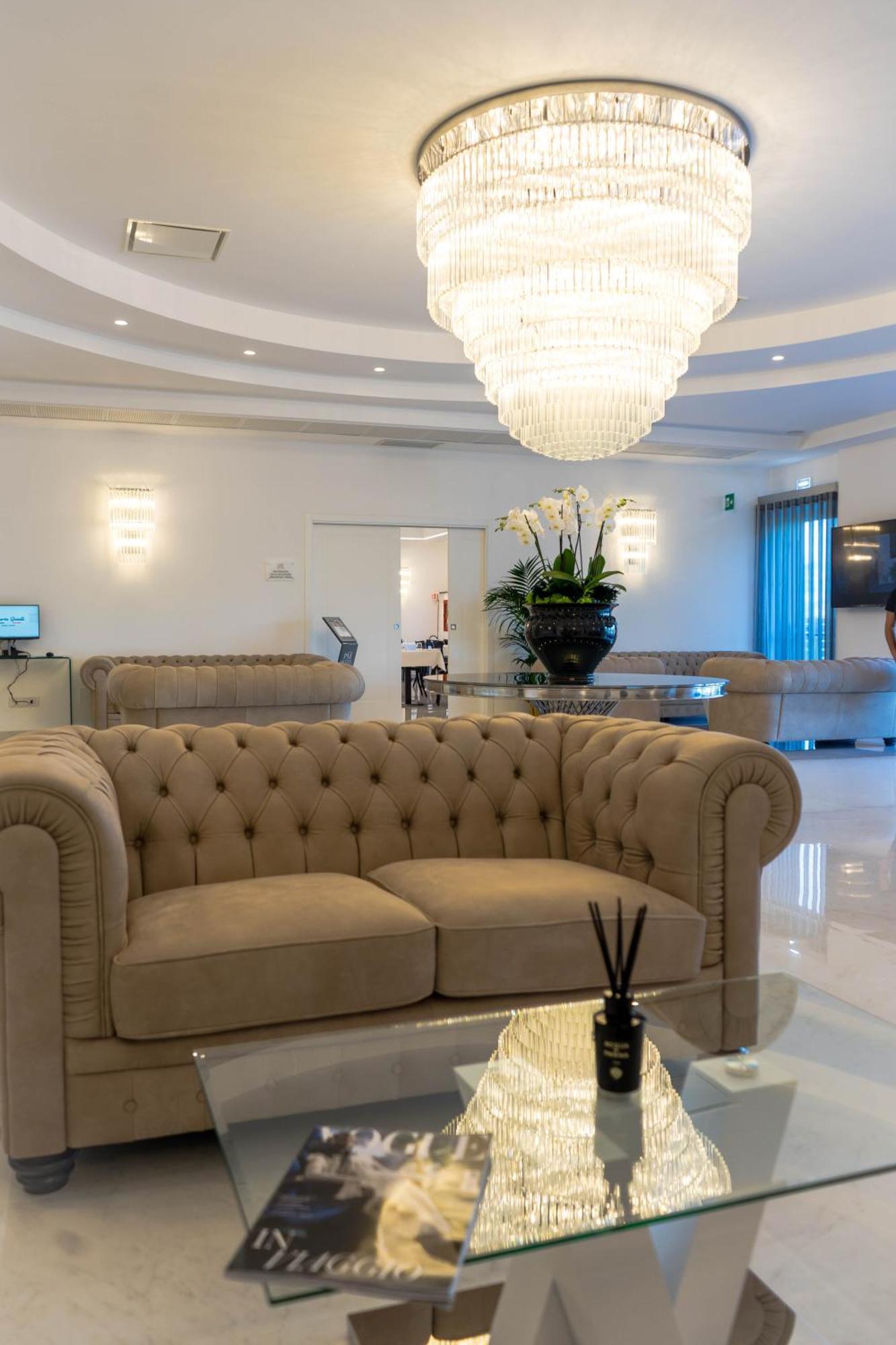 Pm Hotel カタンザーロ エクステリア 写真